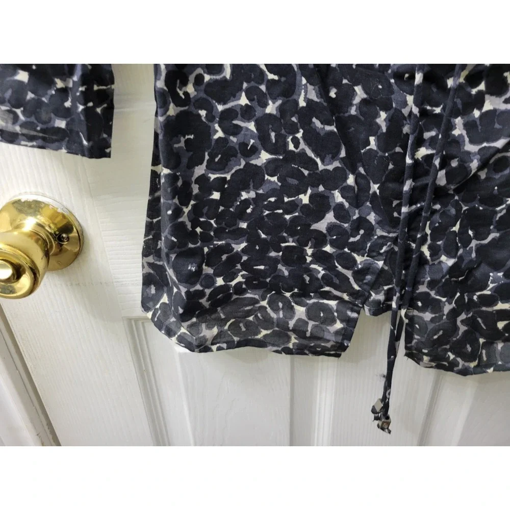 Michael Kors Womens Blouse Size XS Animal Print, Beaded Bodice, 3/4 Sleeve EUC
